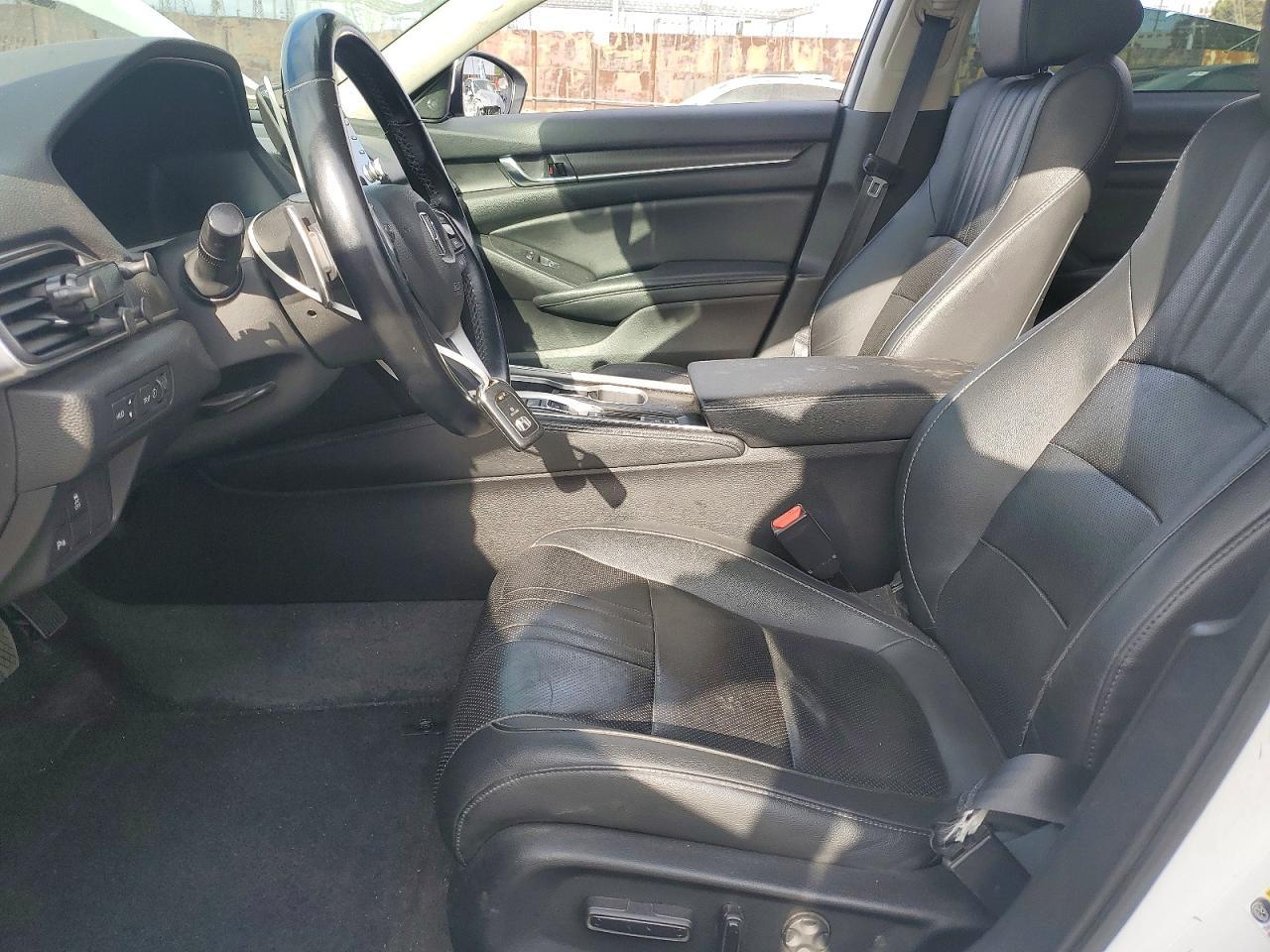 2021 HONDA ACCORD TOURING — Фото 13 из 16