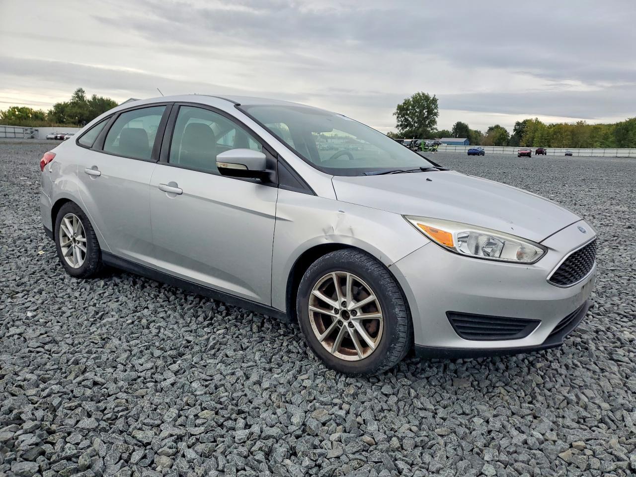 2016 FORD FOCUS SE — Фото 4 из 12