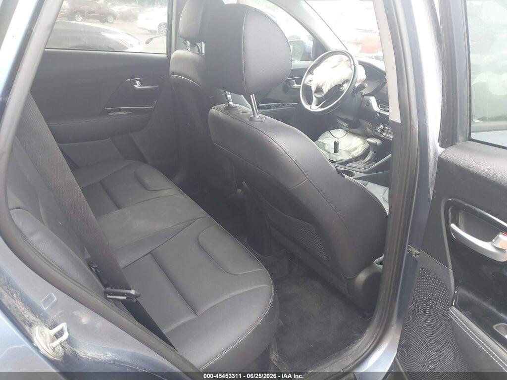 KNDCC3LC2N5502272 2022 KIA NIRO photo no. 8