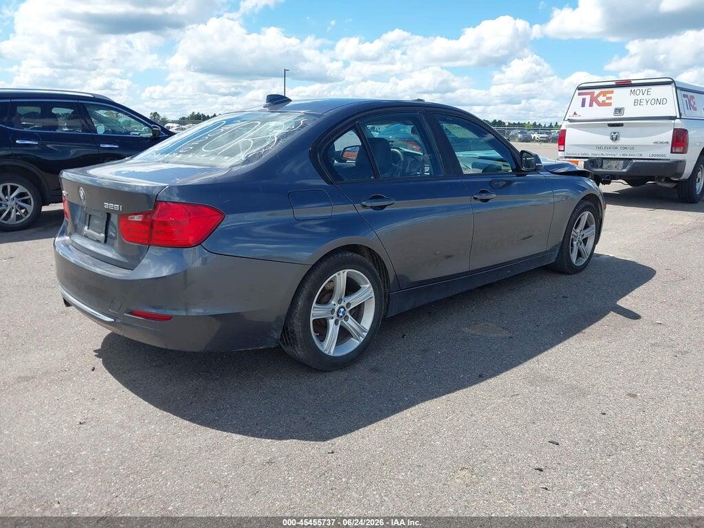 WBA3B5C50DF598439 2013 BMW 328I photo no. 4