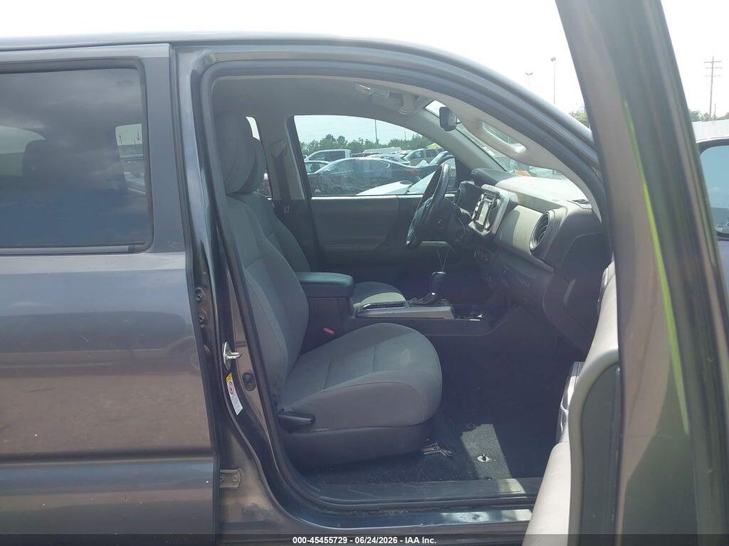 3TMAZ5CN2JM074940 2018 TOYOTA TACOMA photo no. 5