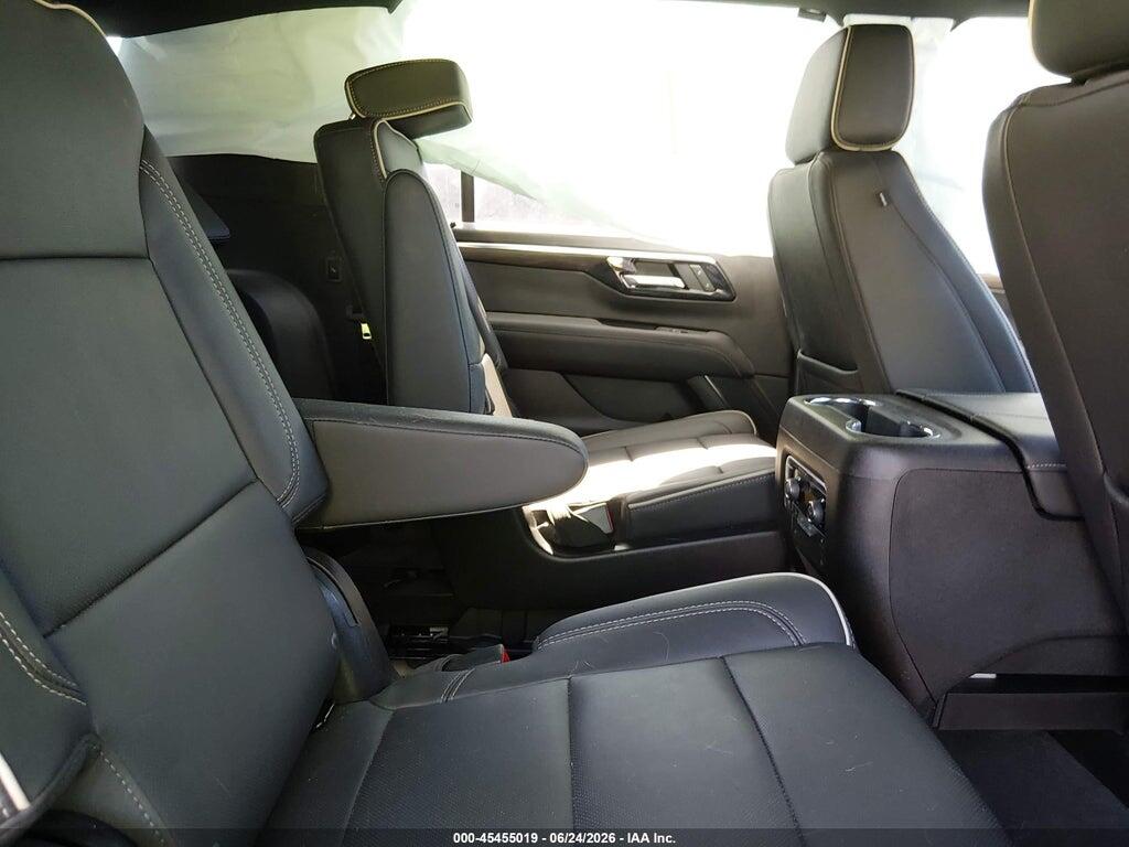 1GNS6FRD7SR392450 2025 CHEVROLET SUBURBAN photo no. 8
