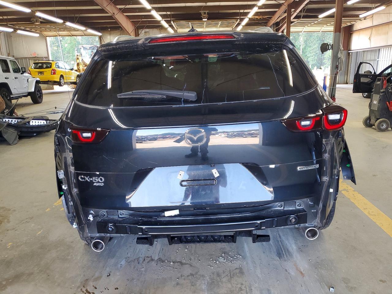 2025 MAZDA CX-50 PREMIUM — Фото 6 из 13