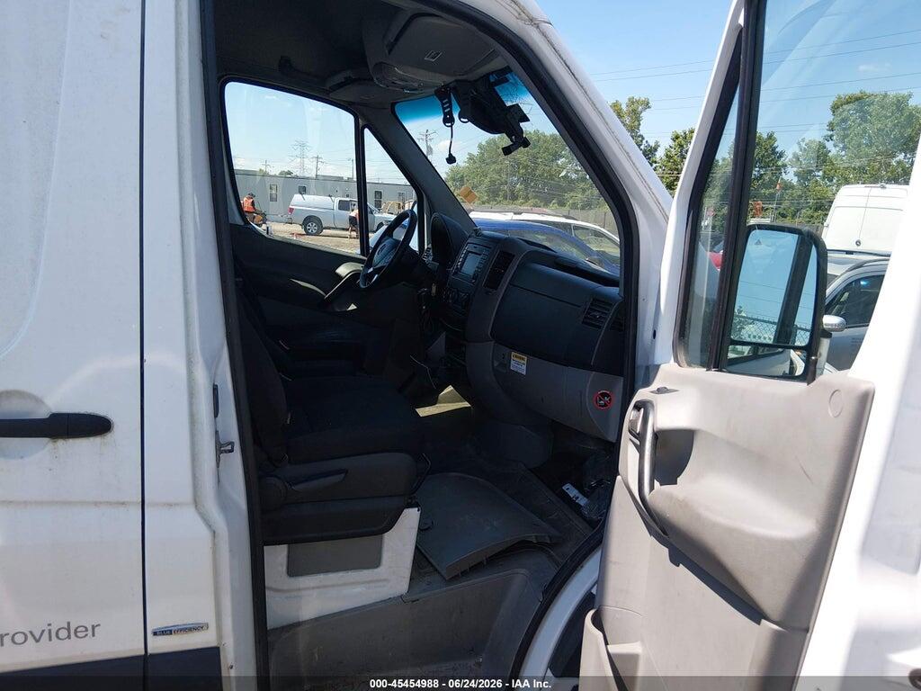 WD3PE8DD5GP183581 2016 MERCEDES-BENZ SPRINTER 2500 photo no. 5