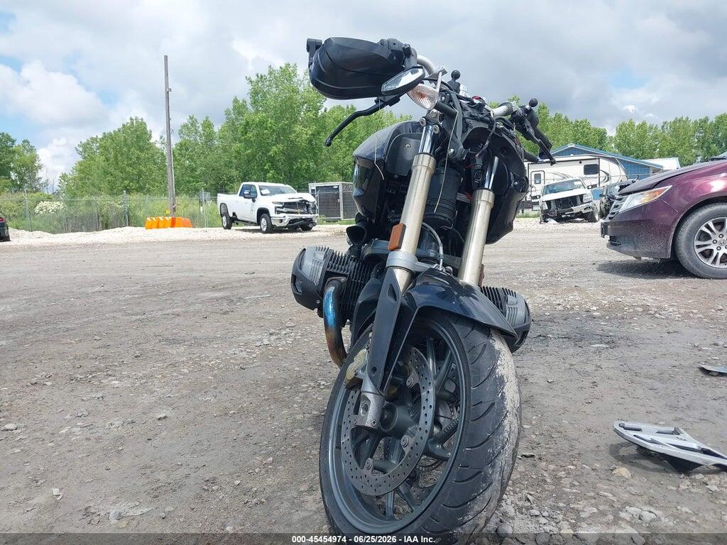 WB1049008DZX97668 2013 BMW R1200 photo no. 5