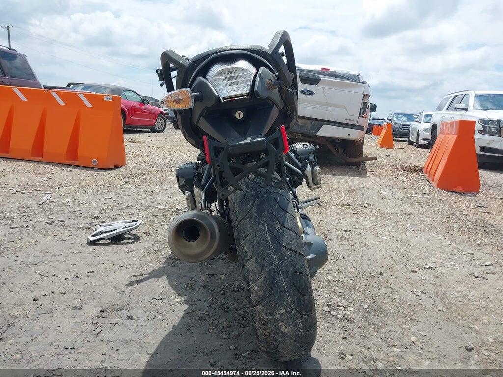 WB1049008DZX97668 2013 BMW R1200 photo no. 6