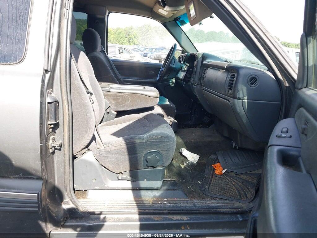 2GCEC19T721169181 2002 CHEVROLET SILVERADO 1500 photo no. 5