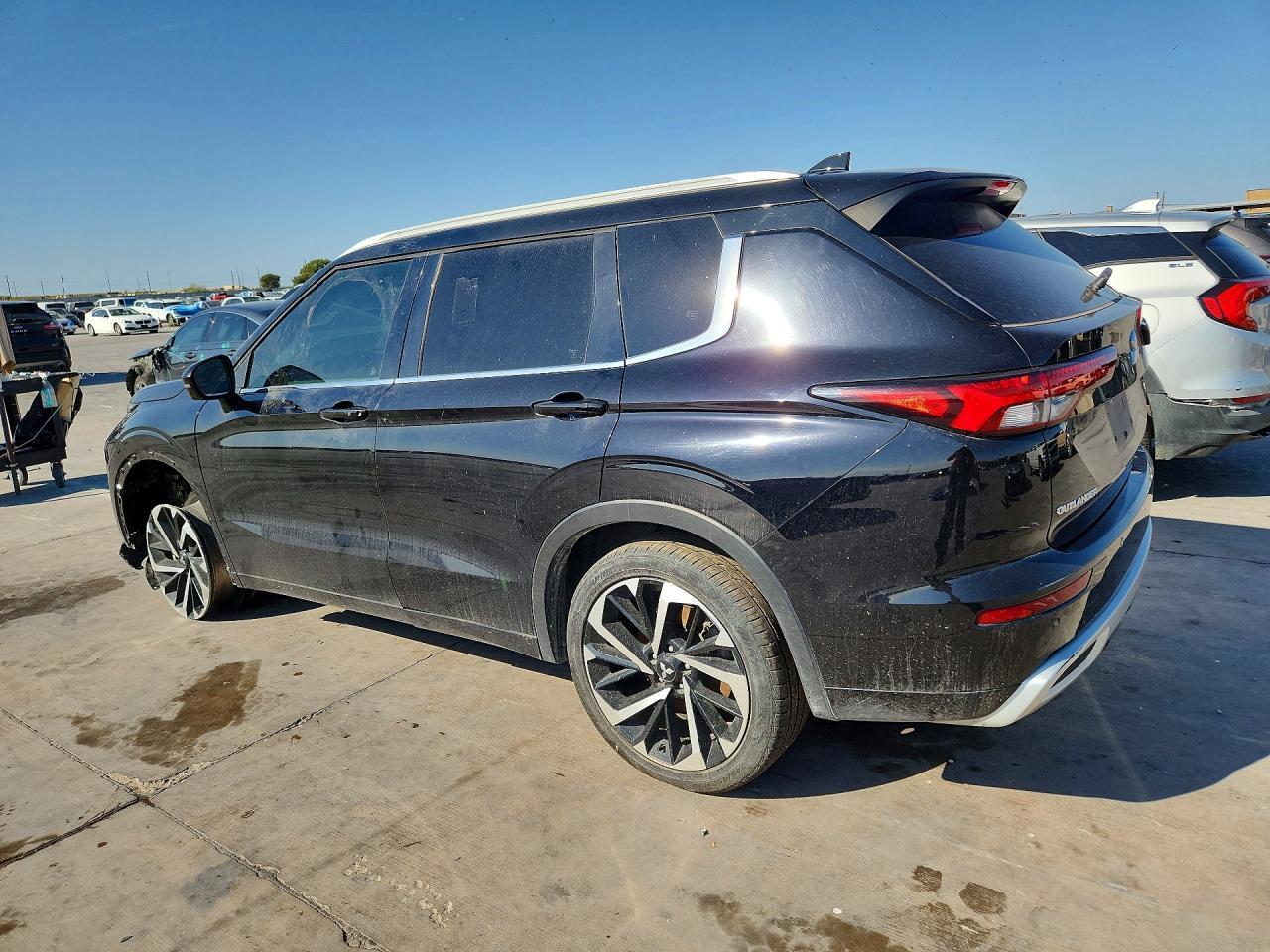 2022 MITSUBISHI OUTLANDER SEL — Фото 2 из 13