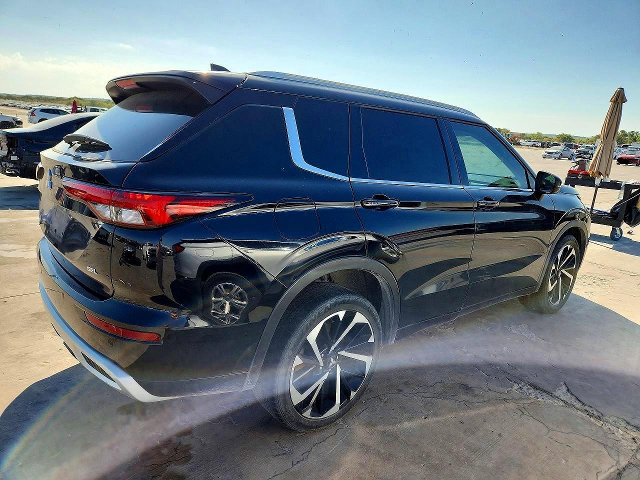 2022 MITSUBISHI OUTLANDER SEL — Фото 3 из 13