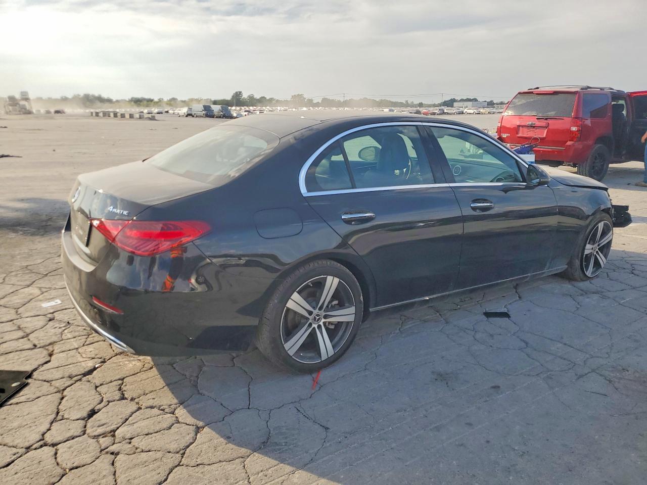 2024 MERCEDES-BENZ C 300 4MATIC — Фото 3 из 12