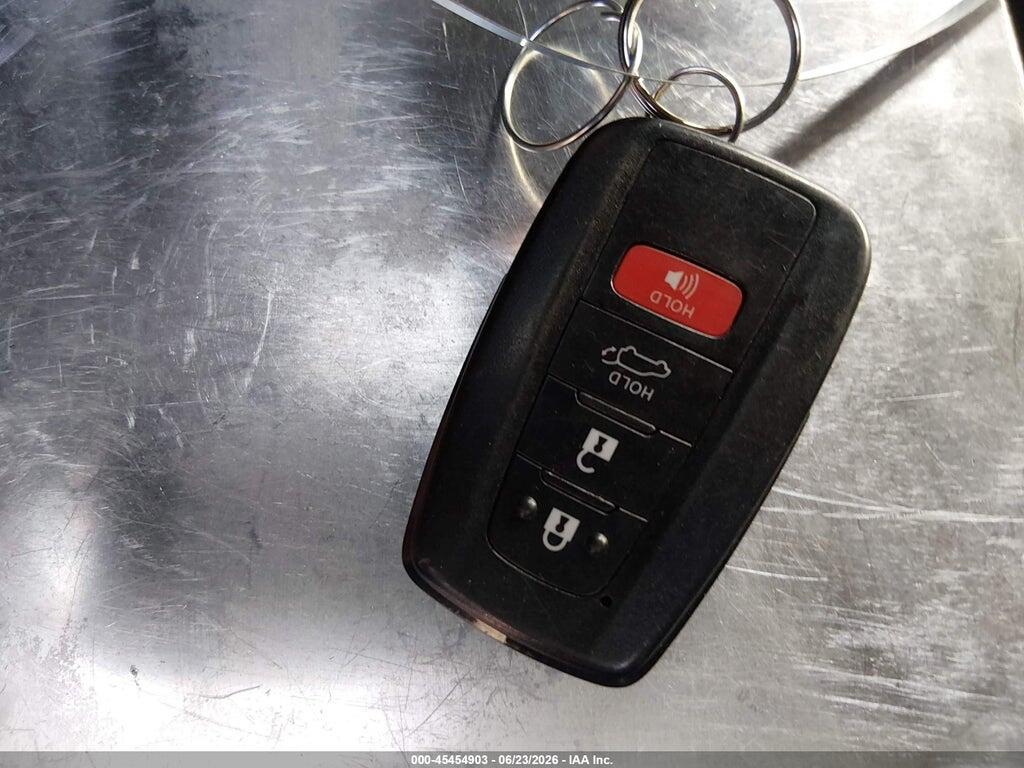 JTMDWRFV5KD020277 2019 TOYOTA RAV4 HYBRID photo no. 11