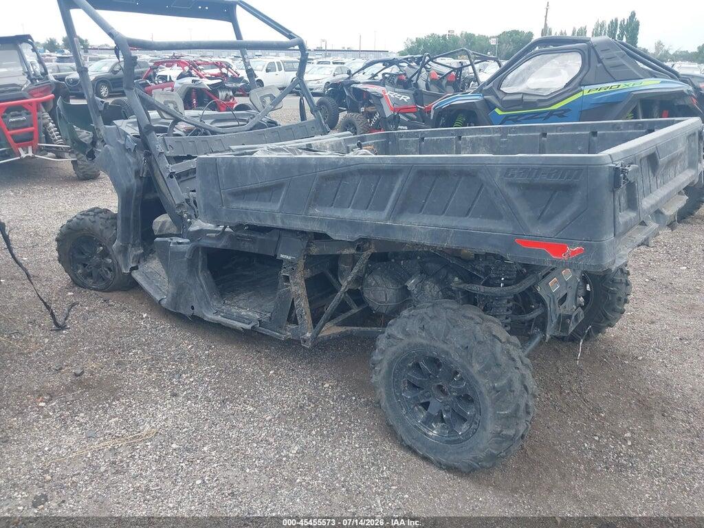 3JB7GAX22PK000031 2023 CAN-AM DEFENDER photo no. 3