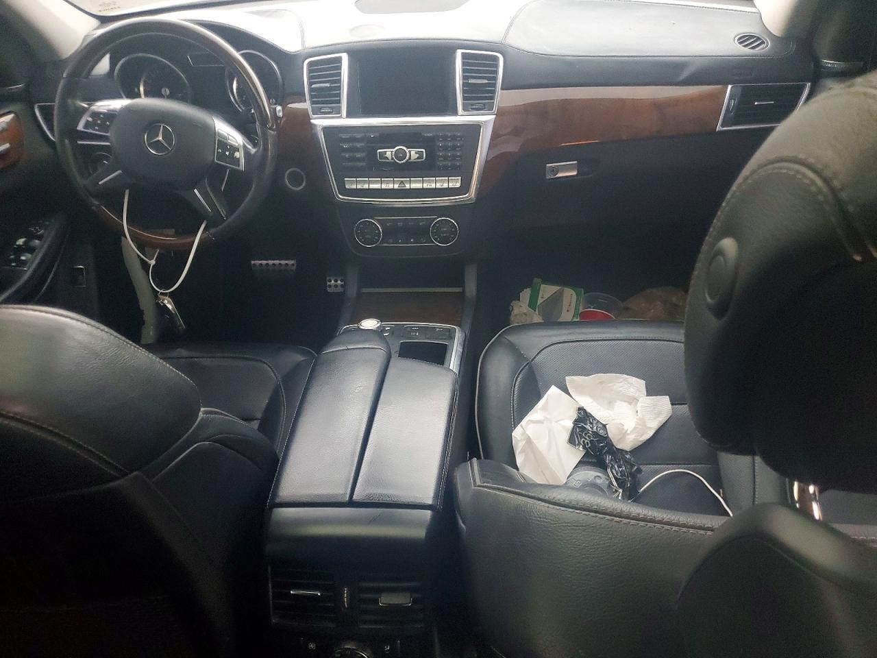 2014 MERCEDES-BENZ GL 550 4MATIC — Фото 8 из 13