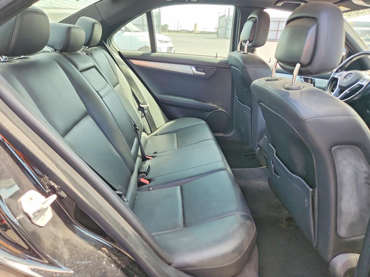 2014 MERCEDES-BENZ C 250 — Фото 10 из 12