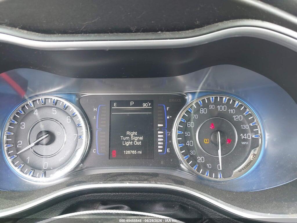 1C3CCCAB5GN154548 2016 CHRYSLER 200 photo no. 7