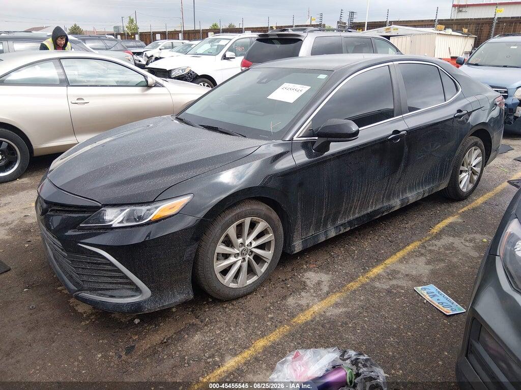 4T1C11AK8NU067800 2022 TOYOTA CAMRY photo no. 2