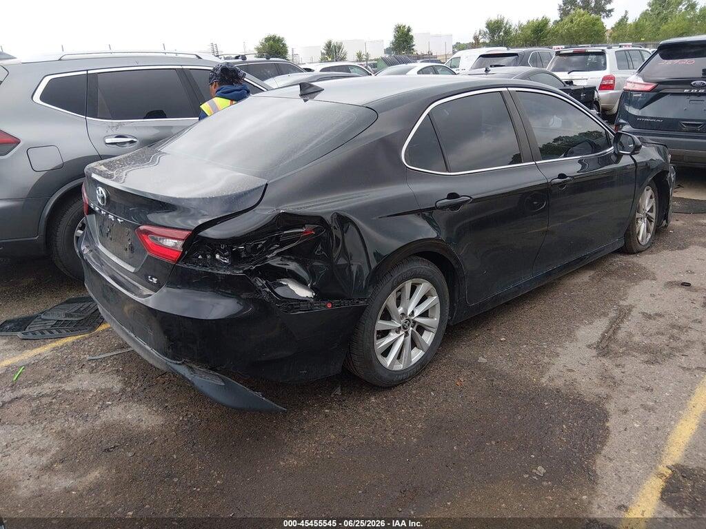 4T1C11AK8NU067800 2022 TOYOTA CAMRY photo no. 4