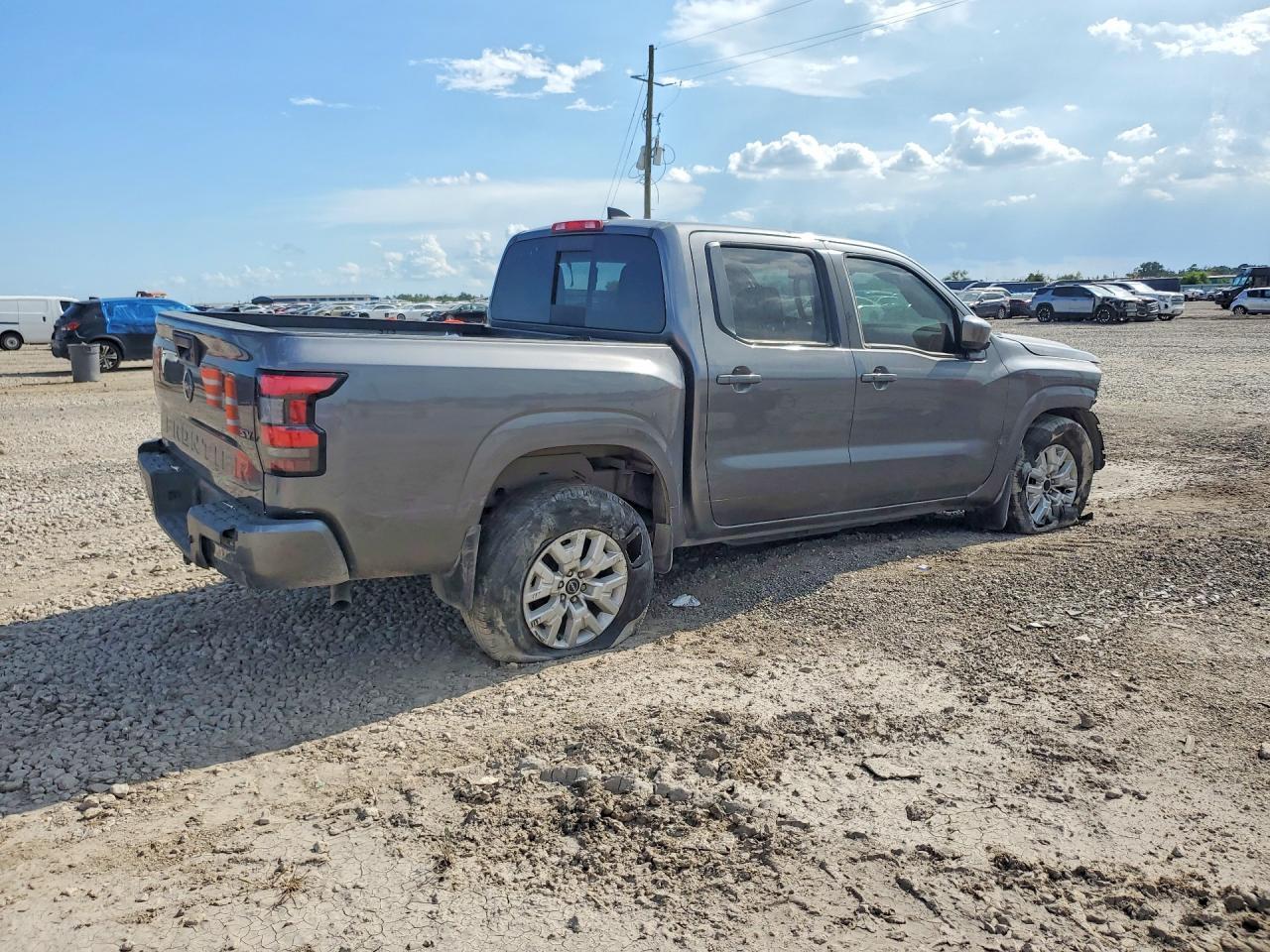 2024 NISSAN FRONTIER SV — Фото 3 из 12