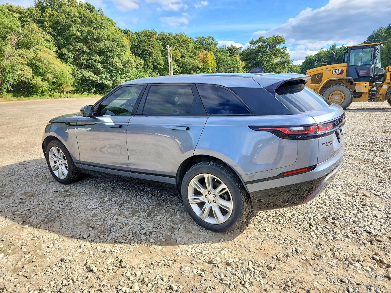 2020 LAND ROVER RANGE ROVER VELAR R-DYNAMIC S — Фото 2 из 12