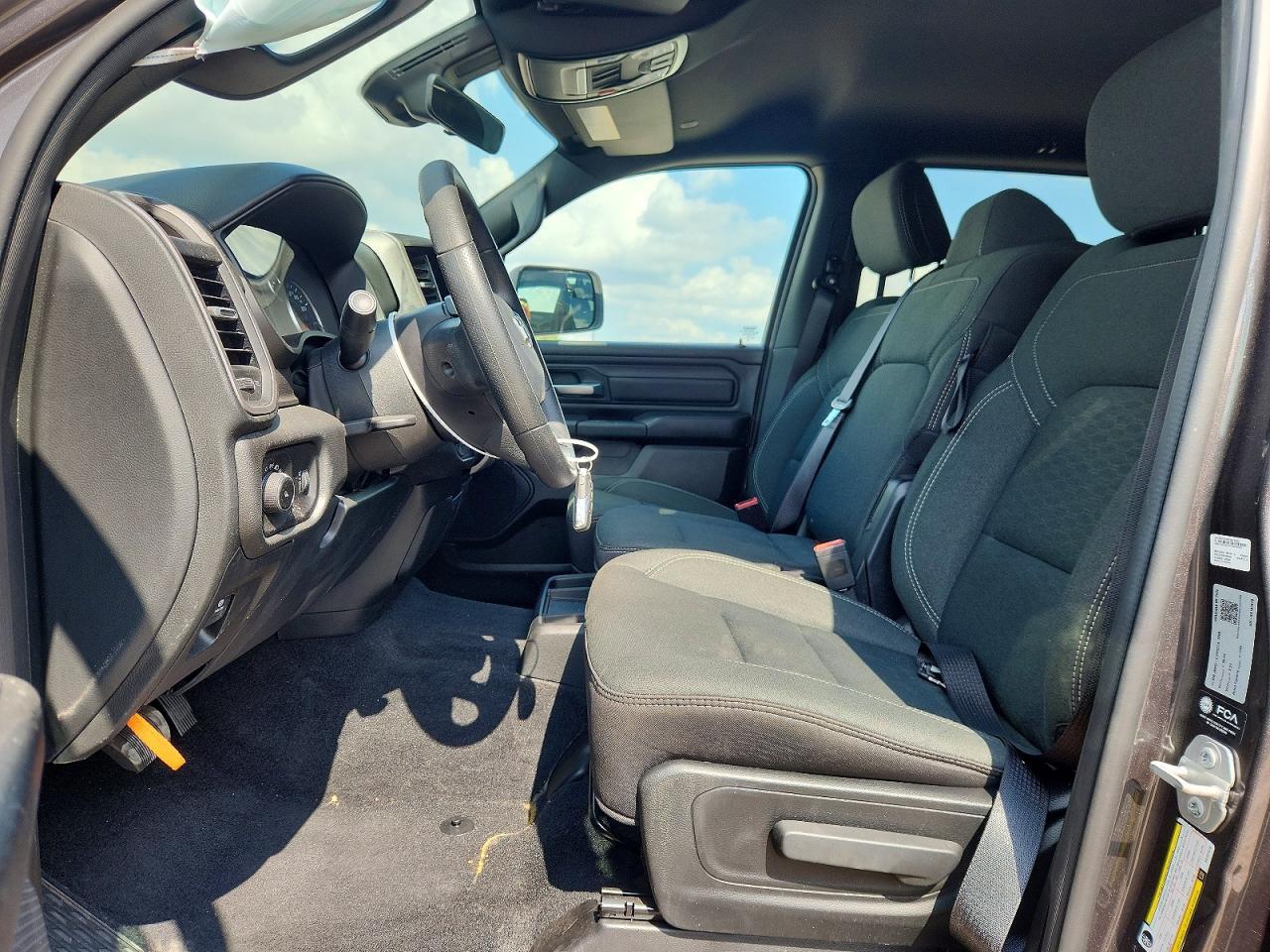 2025 RAM 1500 TRADESMAN — Фото 7 из 12