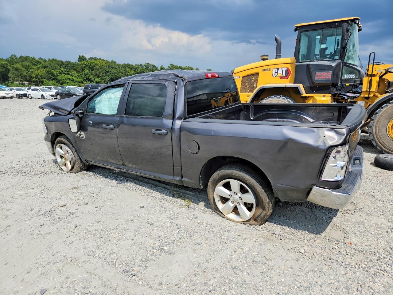2022 RAM 1500 CLASSIC TRADESMAN — Фото 2 из 12