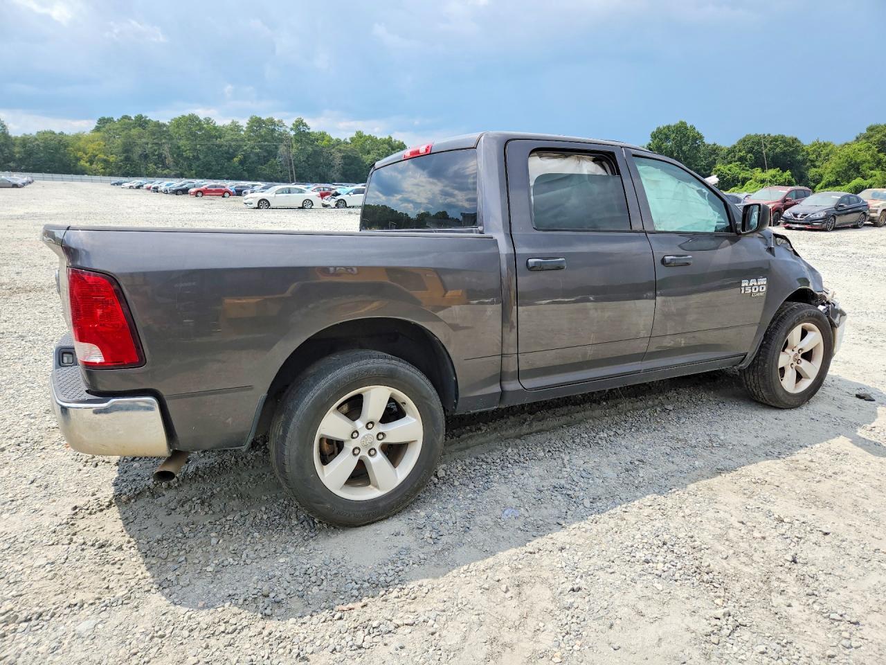 2022 RAM 1500 CLASSIC TRADESMAN — Фото 3 из 12