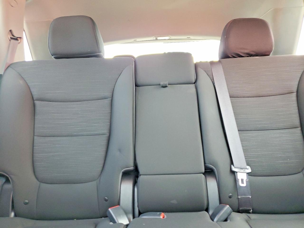 2015 KIA SORENTO LX — Фото 10 из 13