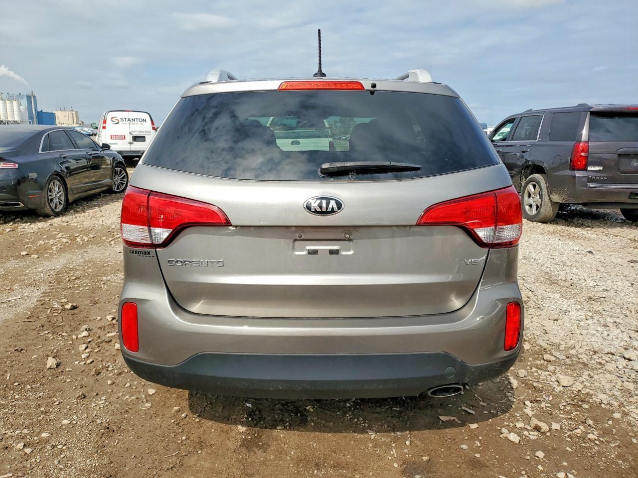 2015 KIA SORENTO LX — Фото 6 из 13
