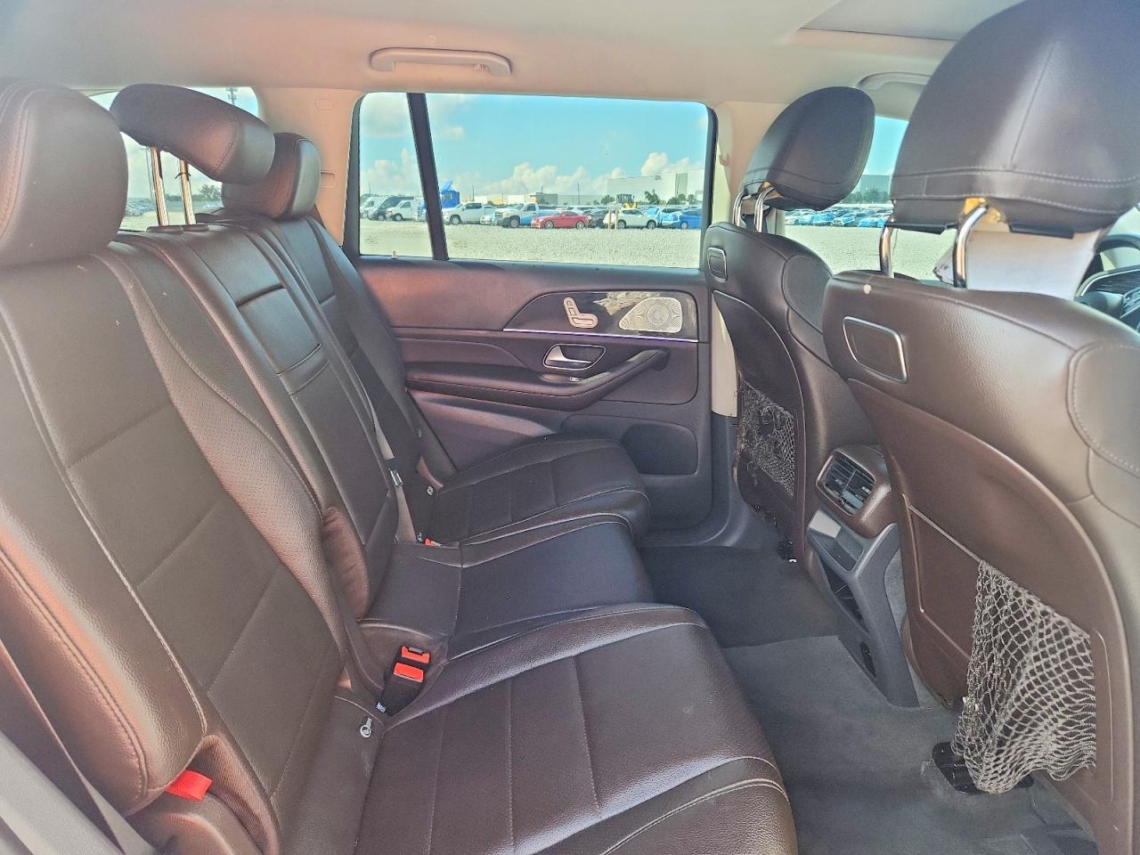 2020 MERCEDES-BENZ GLS 450 4MATIC — Фото 11 из 13