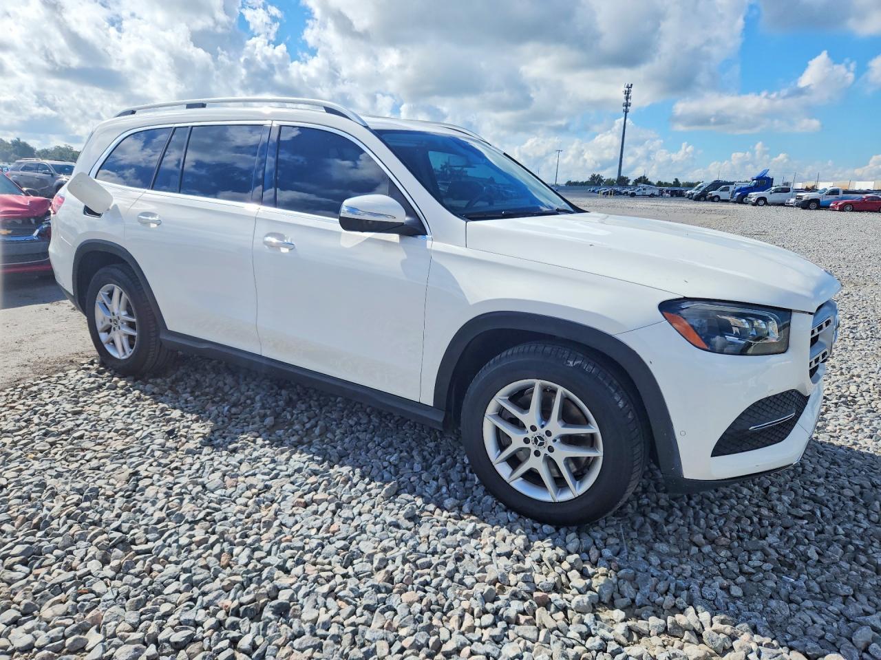 2020 MERCEDES-BENZ GLS 450 4MATIC — Фото 4 из 13