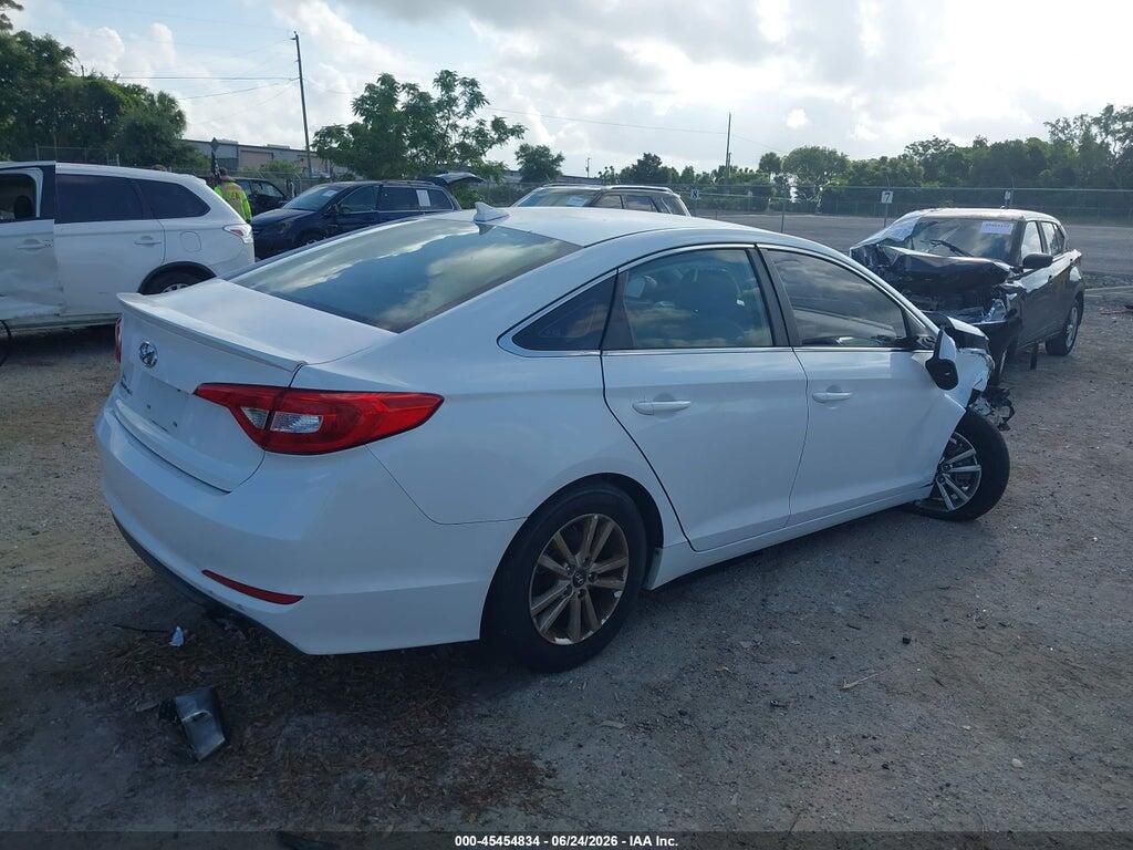 5NPE24AF2FH196559 2015 HYUNDAI SONATA photo no. 4