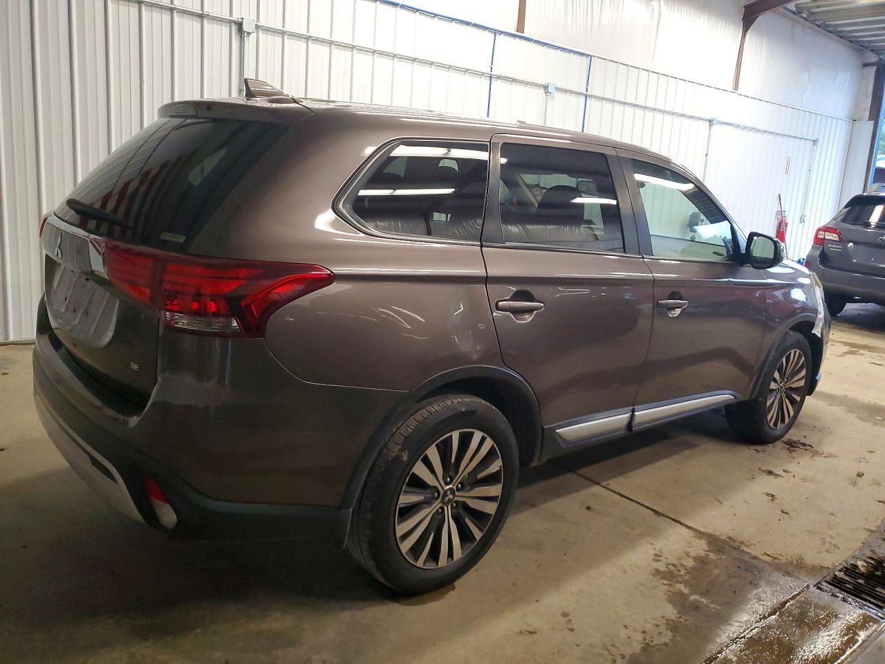 2020 MITSUBISHI OUTLANDER SE — Фото 3 из 12