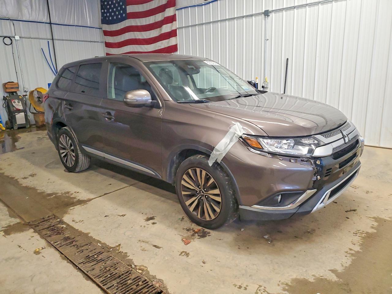2020 MITSUBISHI OUTLANDER SE — Фото 4 из 12