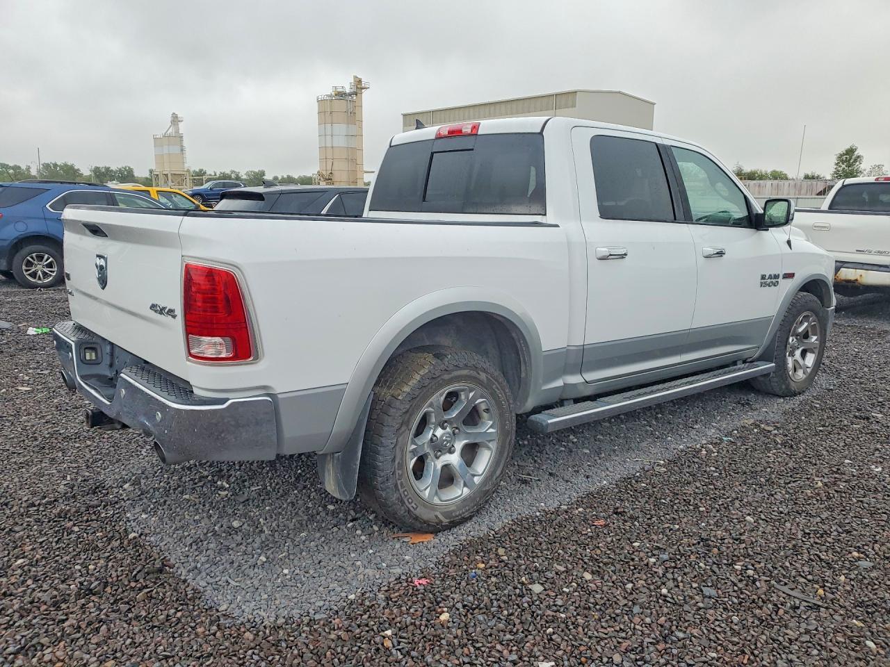 2014 RAM 1500 LARAMIE — Фото 3 из 12