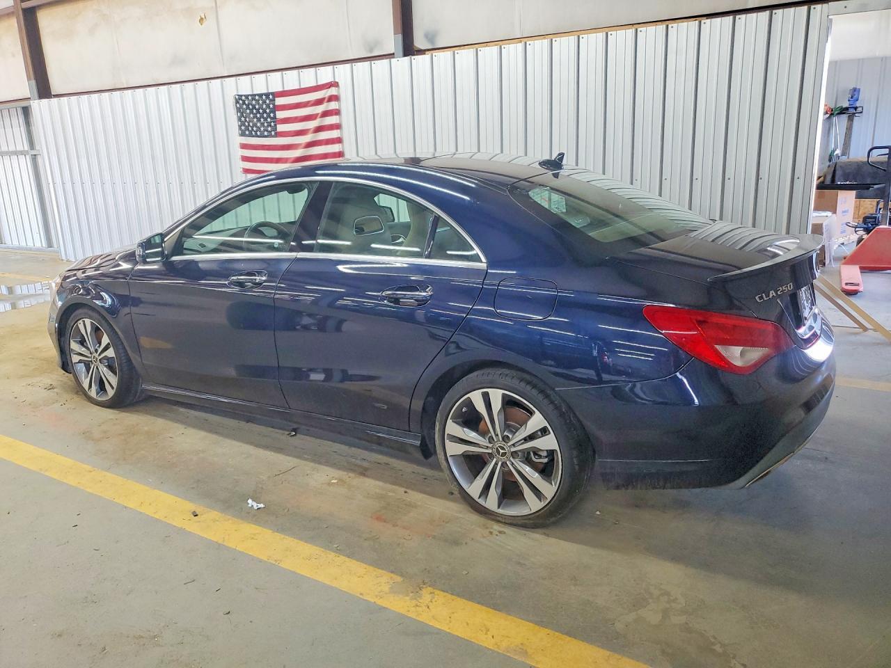2018 MERCEDES-BENZ CLA 250 4MATIC — Фото 2 из 12