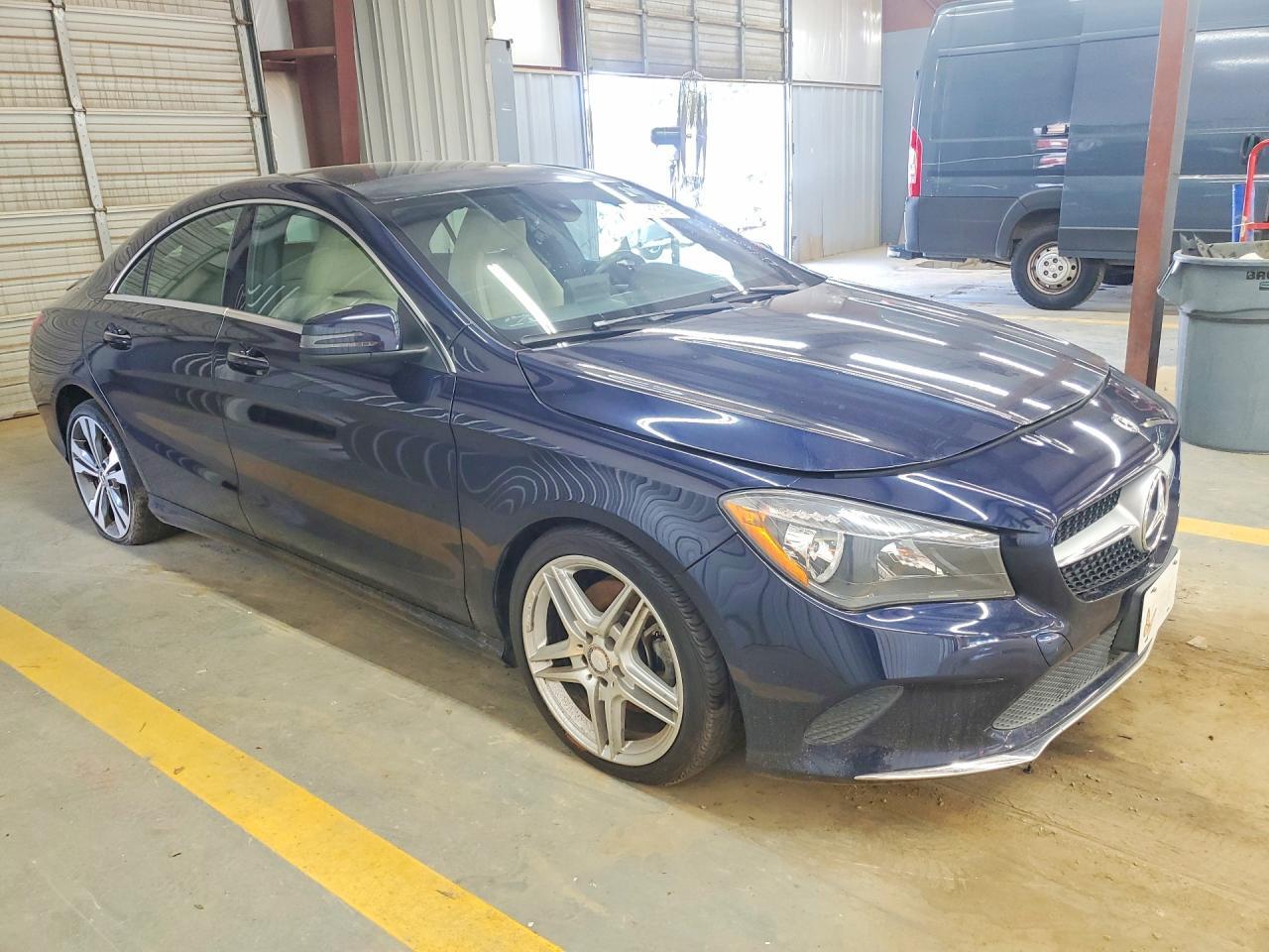 2018 MERCEDES-BENZ CLA 250 4MATIC — Фото 4 из 12