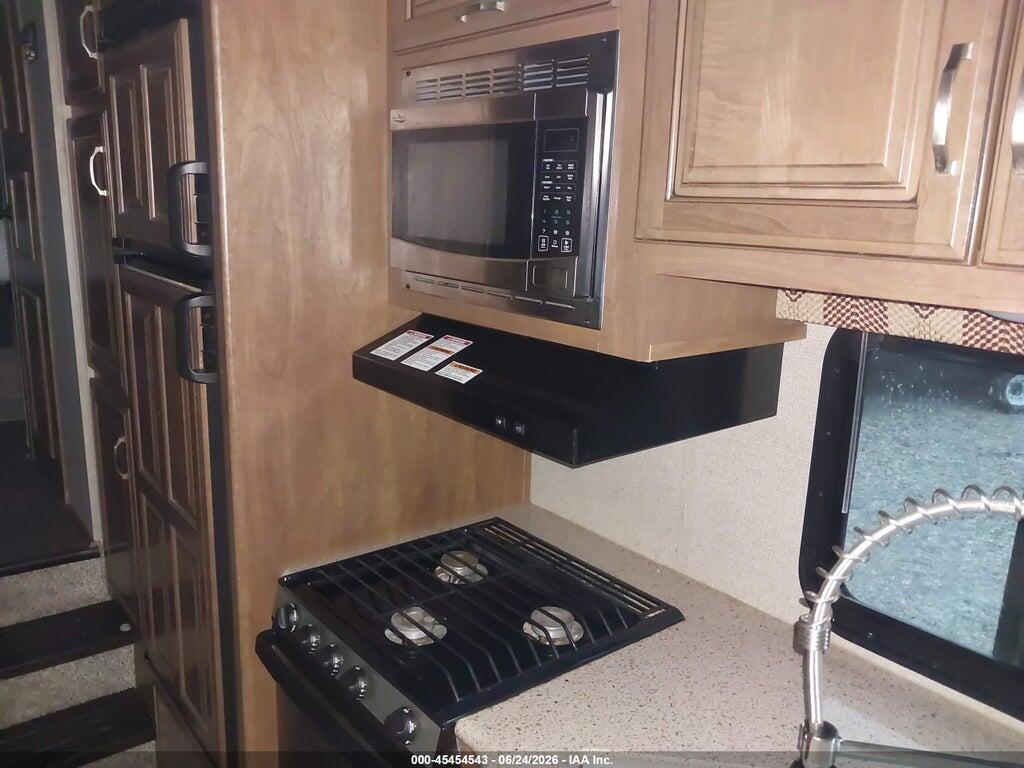 4YDF26828JV601073 2018 KEYSTONE RV OTHER photo no. 7