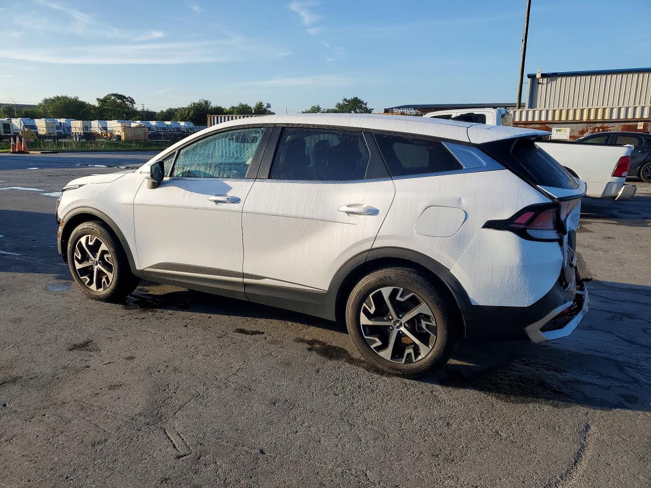 2024 KIA SPORTAGE EX — Фото 2 из 14