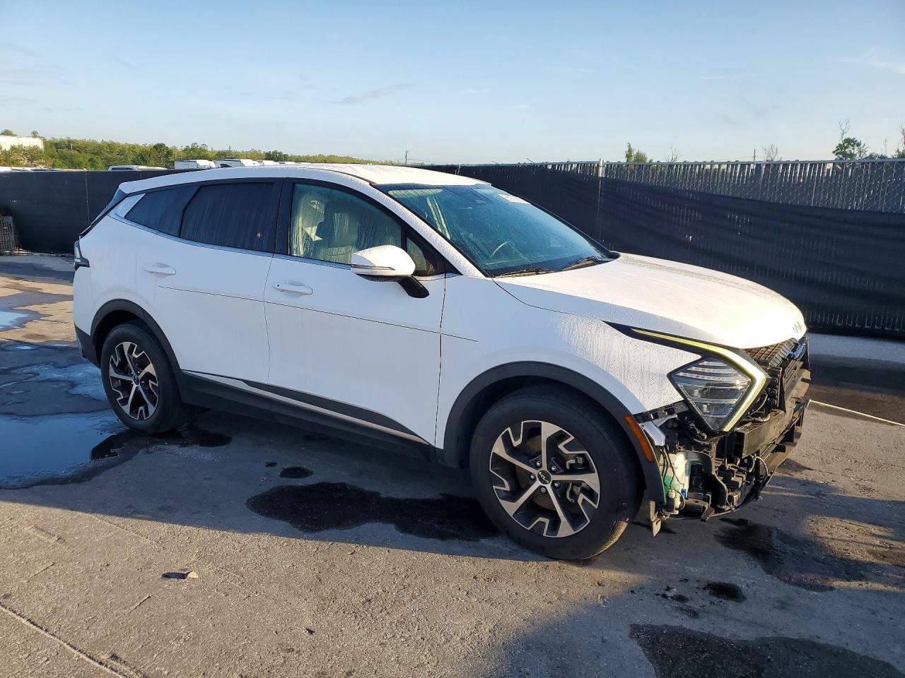 2024 KIA SPORTAGE EX — Фото 4 из 14