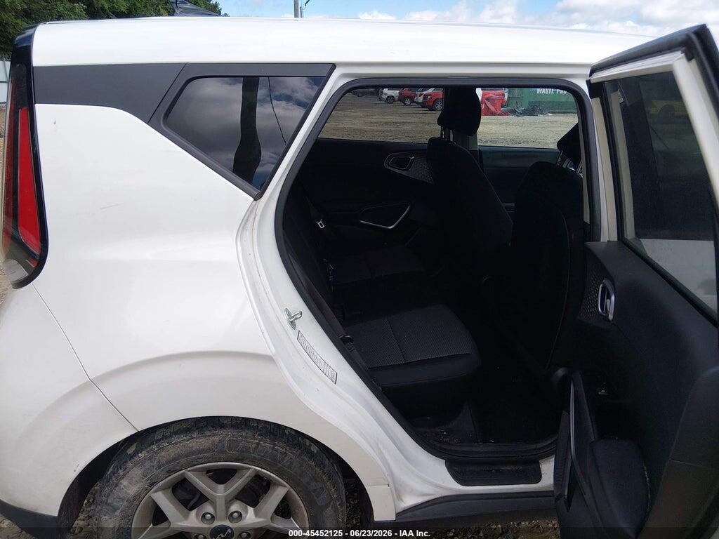 KNDJ23AU7P7876115 2023 KIA SOUL photo no. 8