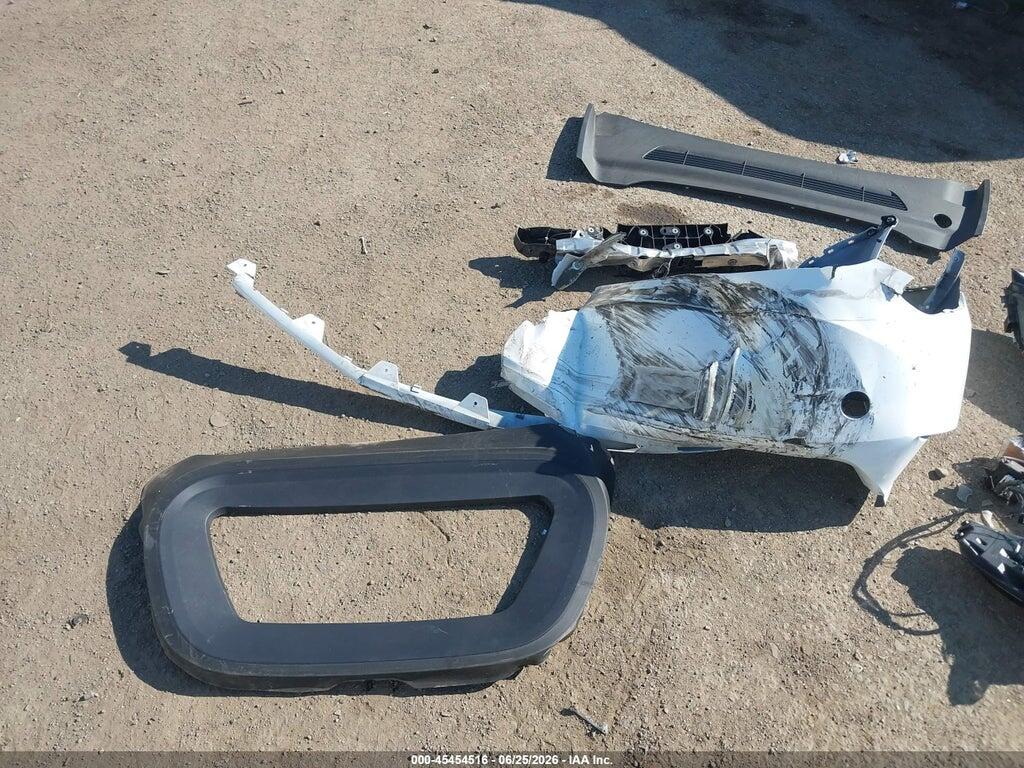 7SAYGDEE7RF060952 2024 TESLA MODEL Y photo no. 10