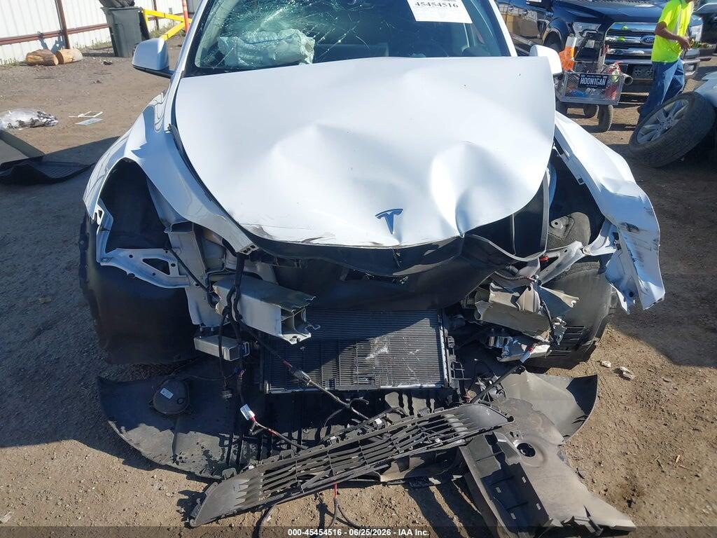 7SAYGDEE7RF060952 2024 TESLA MODEL Y photo no. 6