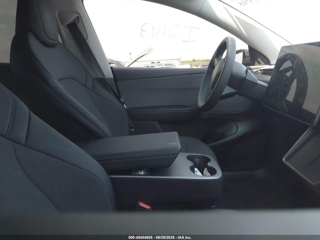 7SAYGDEDXTA598198 2026 TESLA MODEL Y photo no. 5