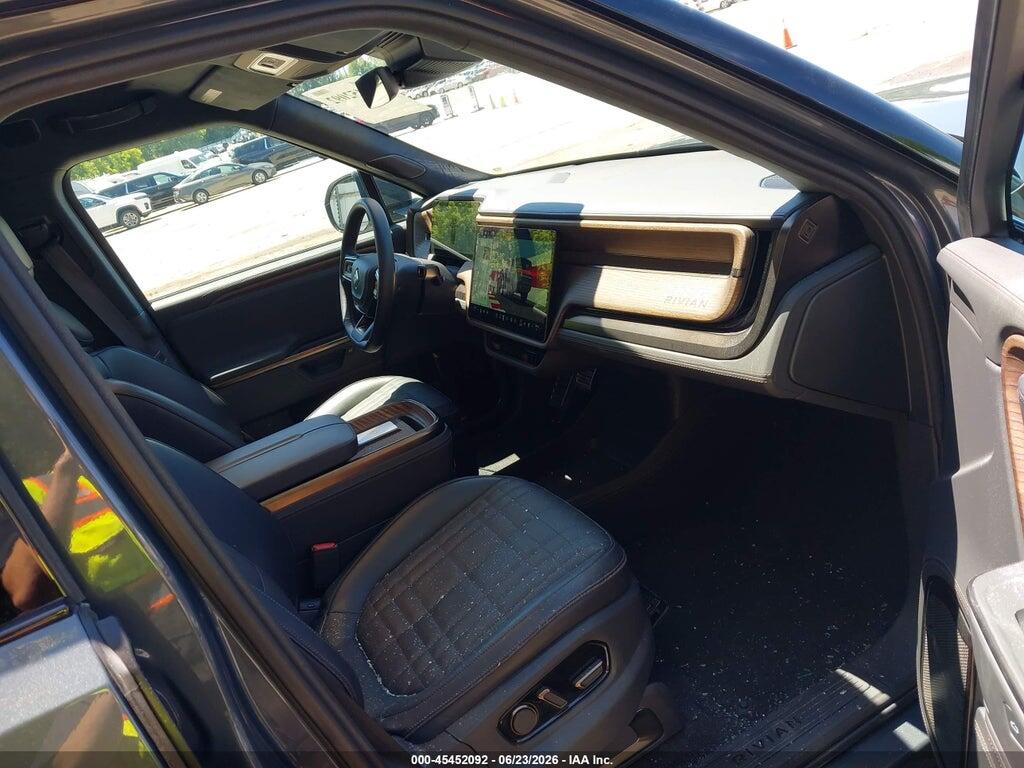 7PDSGCBP2SN057864 2025 RIVIAN R1S photo no. 5