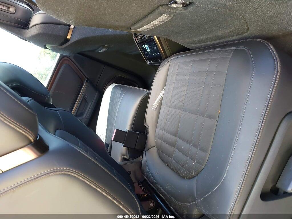 7PDSGCBP2SN057864 2025 RIVIAN R1S photo no. 8