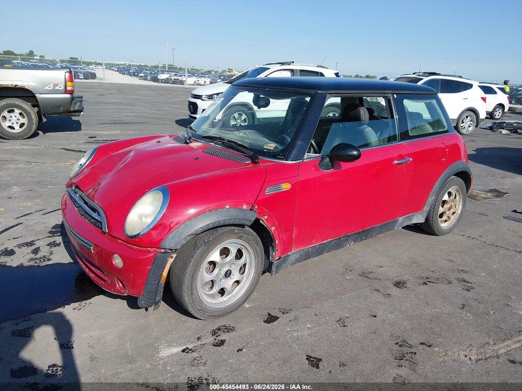 WMWRC33525TK60118 2005 MINI COOPER photo no. 2