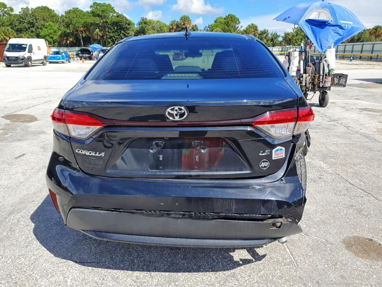 2020 TOYOTA COROLLA LE — Фото 6 из 12