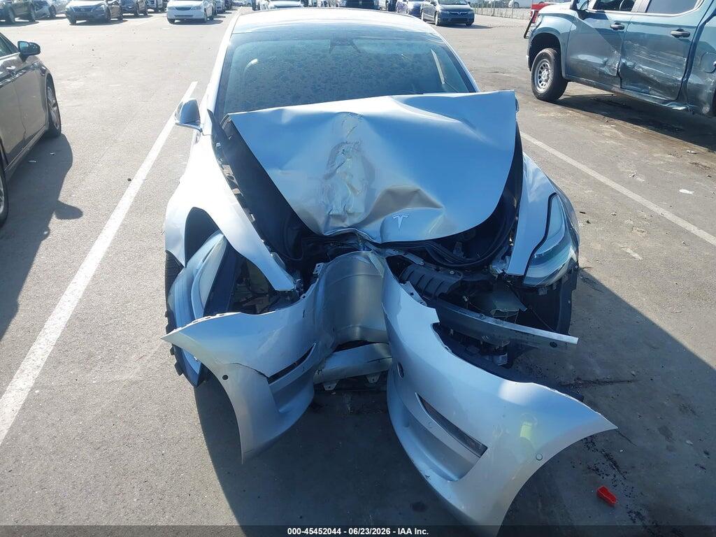 5YJ3E1EB9JF116993 2018 TESLA MODEL 3 photo no. 10