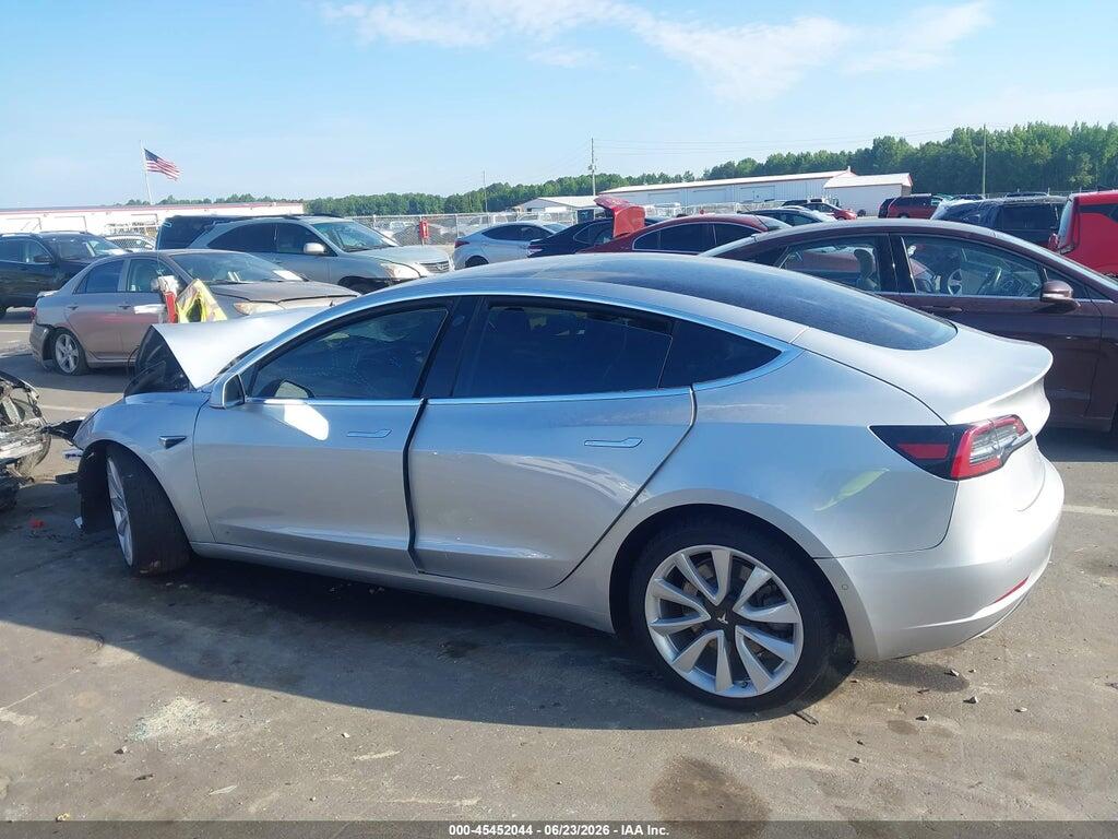 5YJ3E1EB9JF116993 2018 TESLA MODEL 3 photo no. 12