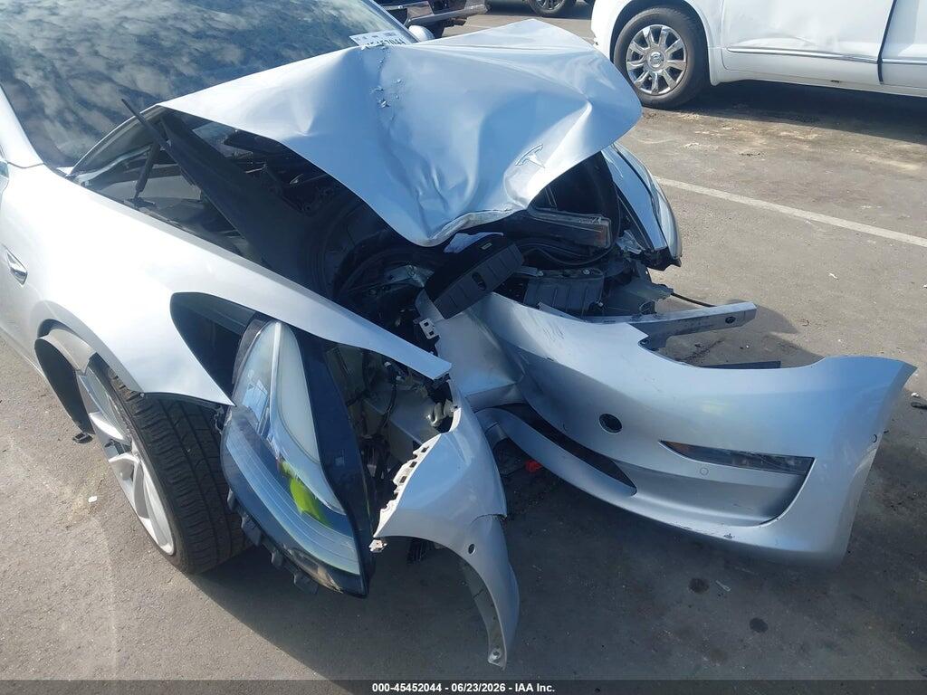 5YJ3E1EB9JF116993 2018 TESLA MODEL 3 photo no. 6